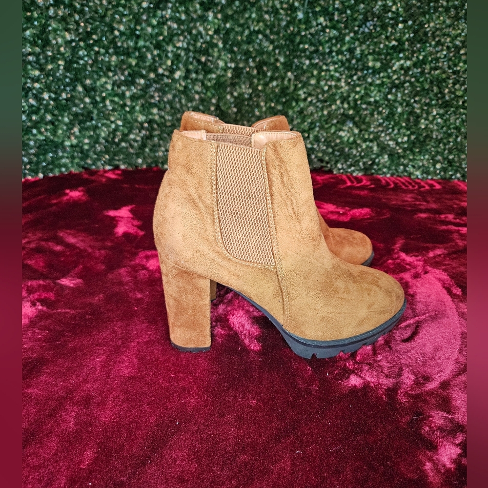 unilady boots brown size 7.5